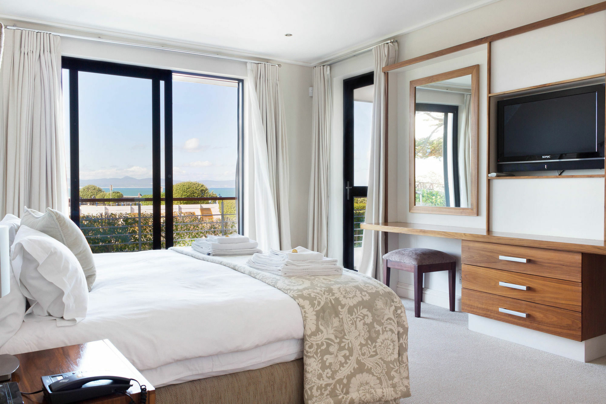 Appartamento 74 On Marine Hermanus Esterno foto